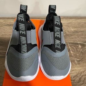 Nike Flex Runner - 7C Toddler